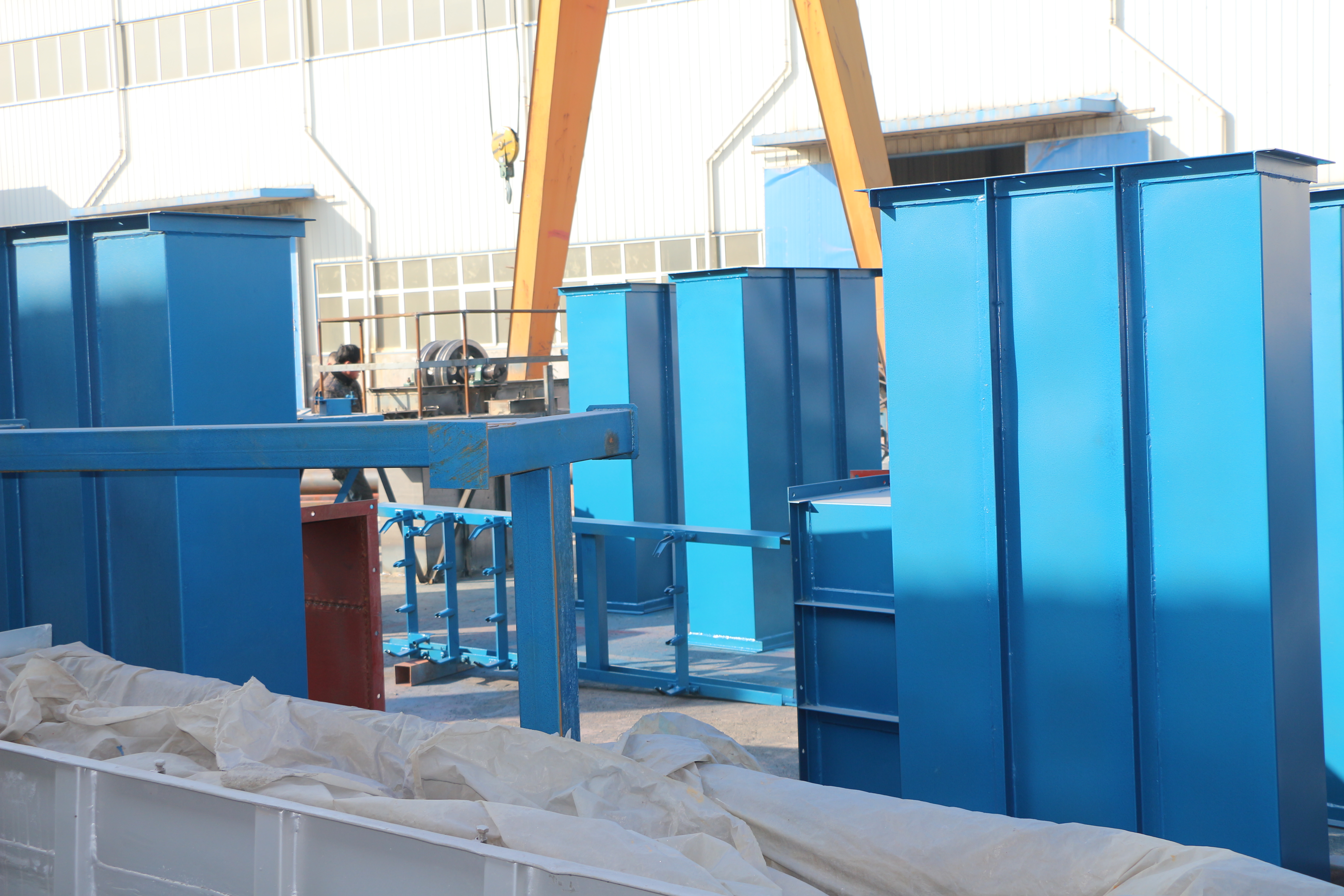 斗式提升機(jī)不同的結(jié)構(gòu)形式與優(yōu)點缺點