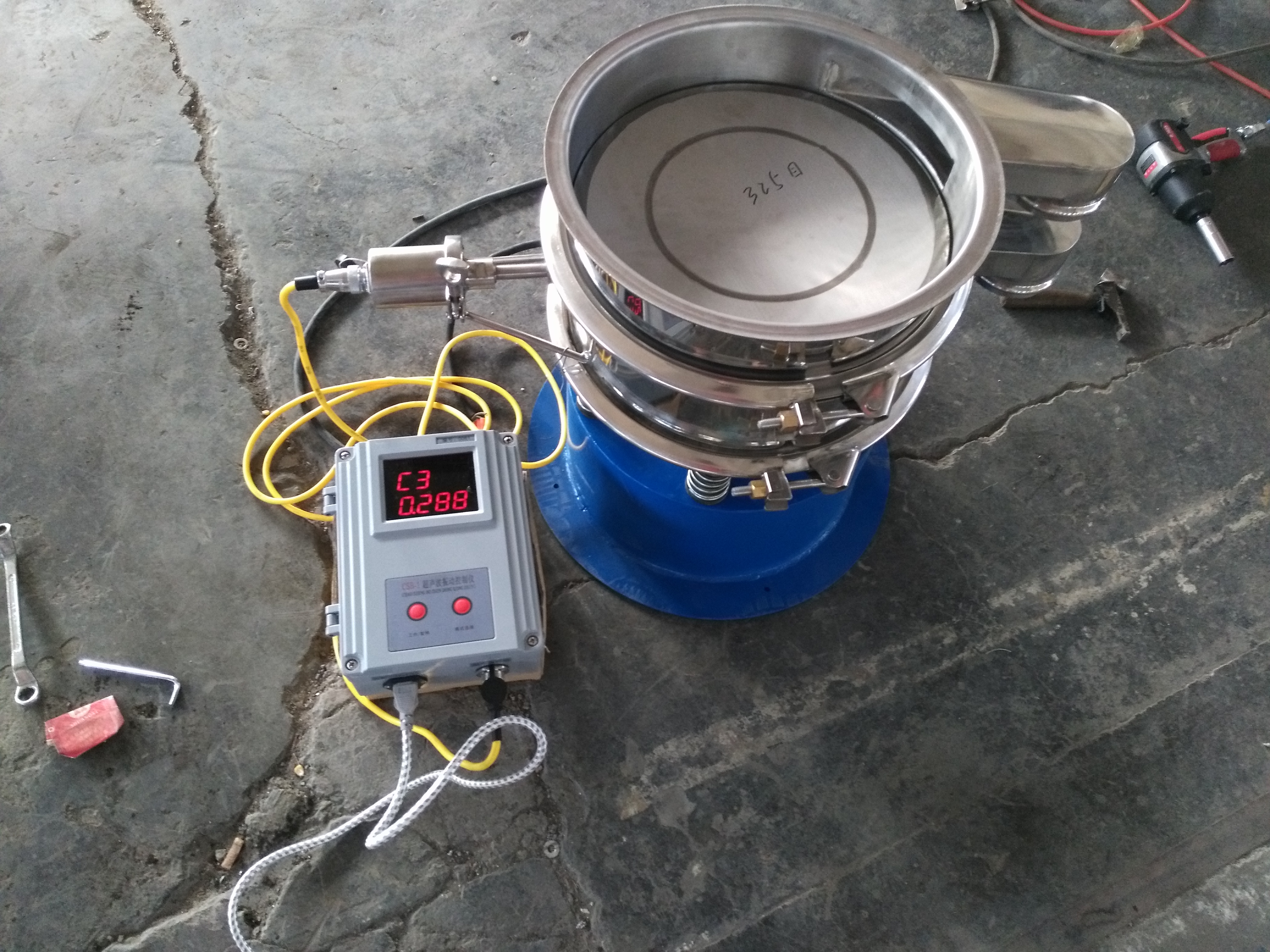 超聲波旋振篩廠家換能器使用知識(shí)(超聲振動(dòng)篩)